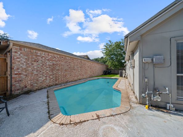 8514 Deer Meadow Drive, Houston TX 77071