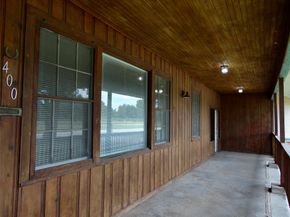 400 N ELM Street, Tomball TX 77375