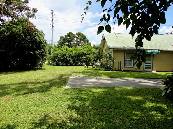 400 N ELM Street, Tomball TX 77375
