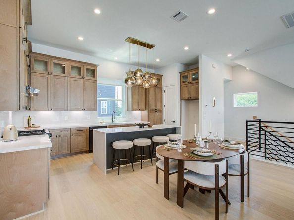 1109 Ennis Street, Houston TX 77003
