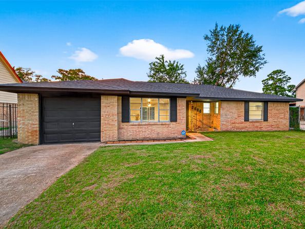 2606 Garapan Street, Houston TX 77091