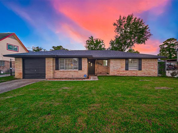 2606 Garapan Street, Houston TX 77091