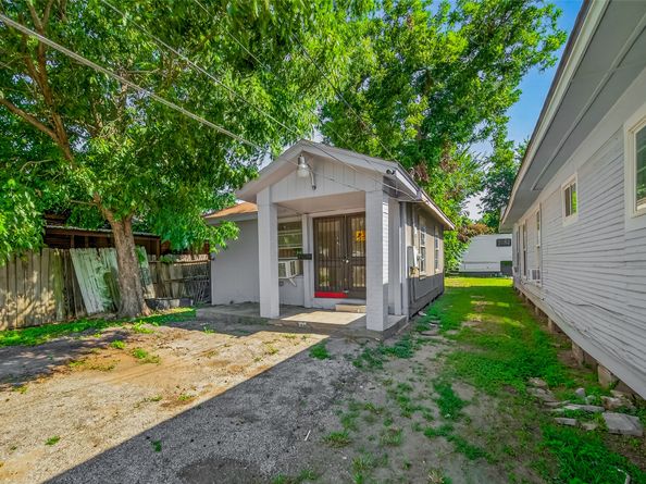 7515 Canal Street, Houston TX 77012