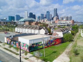 7515 Canal Street, Houston TX 77012