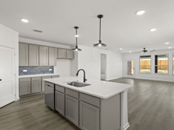 21007 Carob Tree Lane, Tomball TX 77377