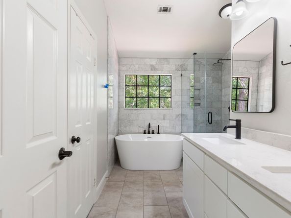 3 Whistlers Walk Place, The Woodlands TX 77381