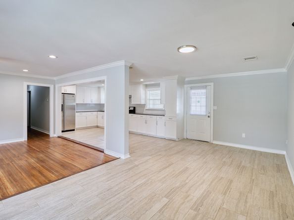 7557 Meadowview Drive, Houston TX 77037