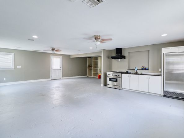 7557 Meadowview Drive, Houston TX 77037