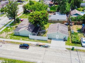 7557 Meadowview Drive, Houston TX 77037