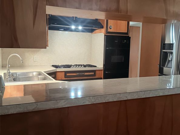 8913 Linda Vista Road, Houston TX 77078