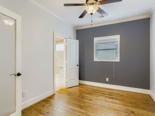 1020 W 22nd Street A, Houston TX 77008