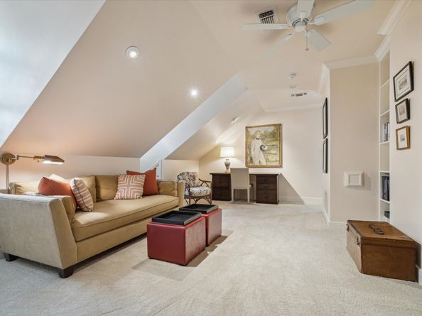 2902 West Lane Drive A, Houston TX 77027