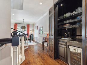 2902 West Lane Drive A, Houston TX 77027