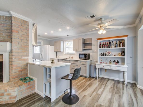 15603 Boulder Oaks Drive, Houston TX 77084