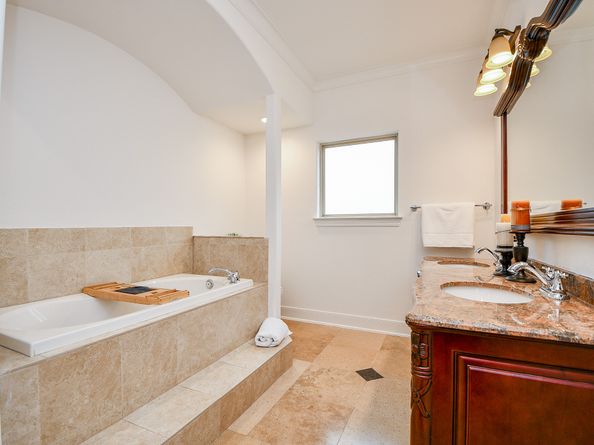 6500 Calder Street A, Houston TX 77007
