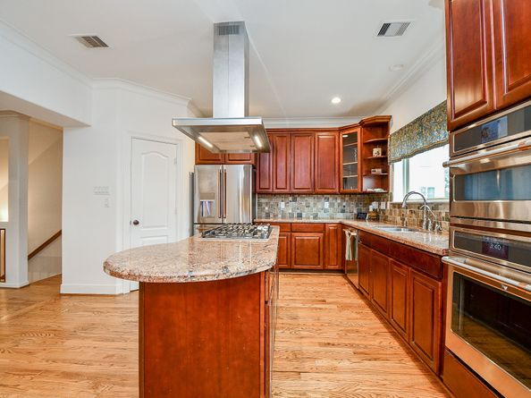 6500 Calder Street A, Houston TX 77007