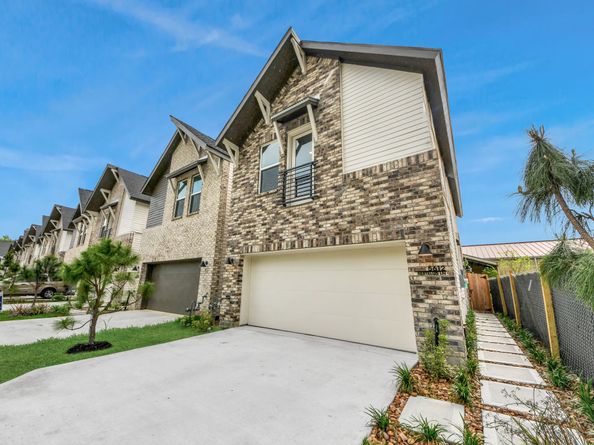 5612 Bertellis Lane, Houston TX 77091