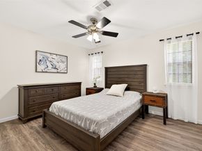 1627 N Hearthside Drive, Richmond TX 77406