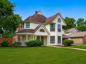 1627 N Hearthside Drive, Richmond TX 77406