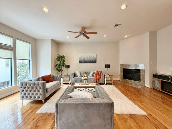 1910 Woodbury Street, Houston TX 77030