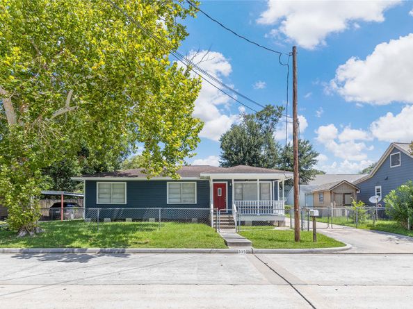 515 2nd Street, Humble TX 77338