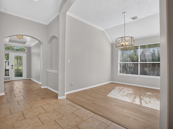 62 S Bardsbrook Circle, Spring TX 77382