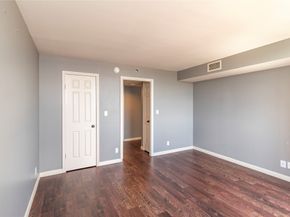 3525 Sage Road 1402, Houston TX 77056