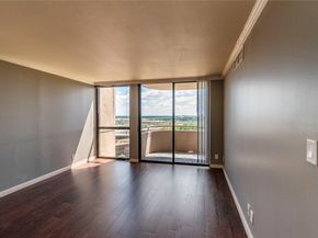 3525 Sage Road 1402, Houston TX 77056