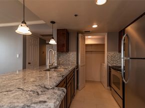 3525 Sage Road 1402, Houston TX 77056