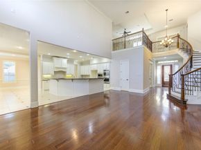 12454 Mooreknoll Lane, Houston TX 77024