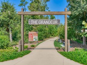 636 Sand Branch Drive, Conroe TX 77304