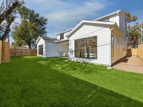 1807 Wakefield Drive, Houston TX 77018