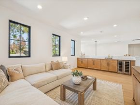 1807 Wakefield Drive, Houston TX 77018