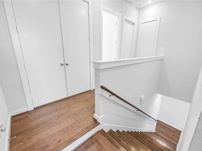 624 Thornton Oaks Lane, Houston TX 77018