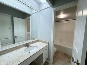 2600 Bellefontaine A14 Street A14, Houston TX 77025