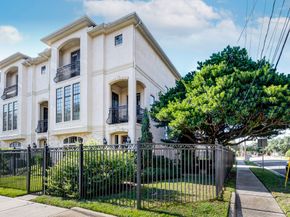 1222 Rosedale Street, Houston TX 77004
