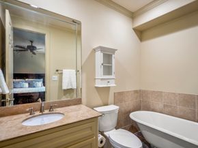 5023 La Branch Street, Houston TX 77004