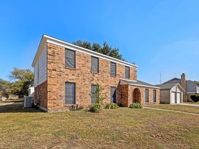 11350 Raven View Dr, Houston TX 77067