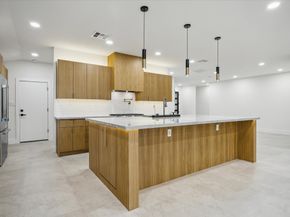 1423 Mapleton Drive, Houston TX 77043