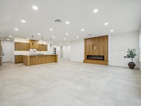 1423 Mapleton Drive, Houston TX 77043