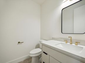 1423 Mapleton Drive, Houston TX 77043