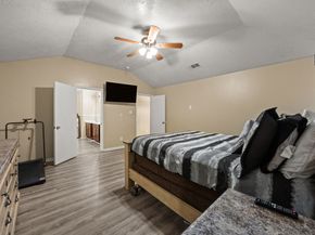 2526 Tomsbrook Drive, Houston TX 77067