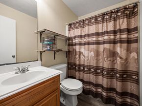 2526 Tomsbrook Drive, Houston TX 77067