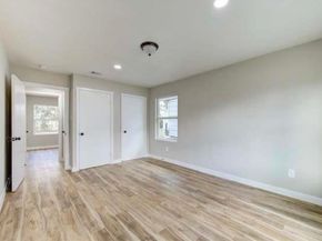 5611 Doulton Drive Drive, Houston TX 77033