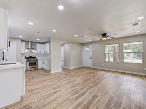 5611 Doulton Drive Drive, Houston TX 77033