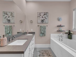 7720 N Fall Run Crossing, Houston TX 77055