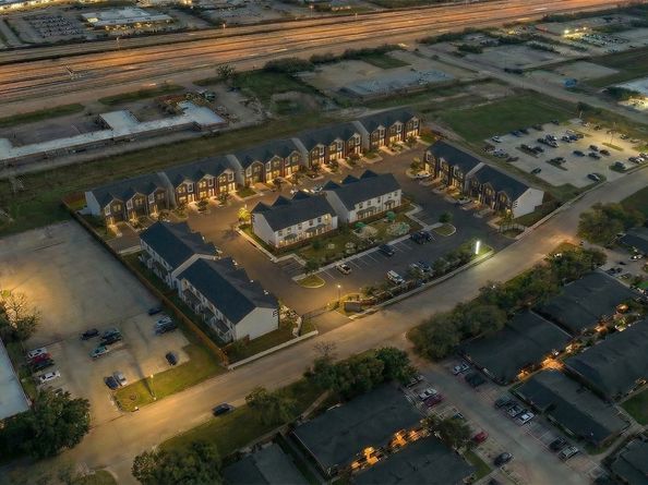 81 Northpoint Dr Building 4 Apartment C, Houston TX 77060