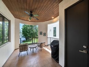 18 secluded Trail, The Woodlands TX 77380