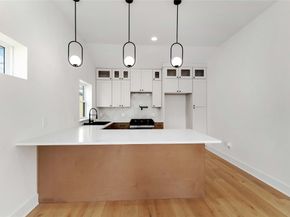 508 Dell Court, Houston TX 77009