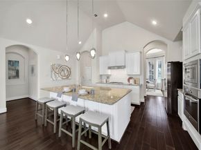 15 S Lochwood Way, Tomball TX 77375